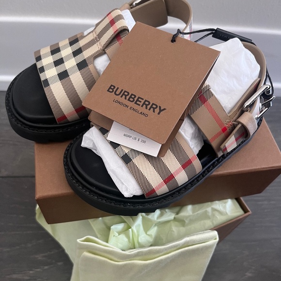 Burberry Sandles